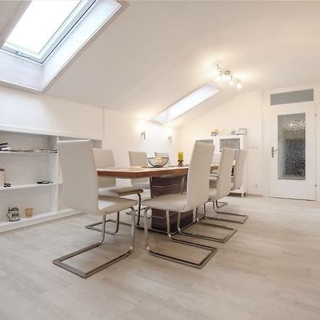 Lovely City Center Apartment ガルミッシュ・パルテンキルヒェン エクステリア 写真