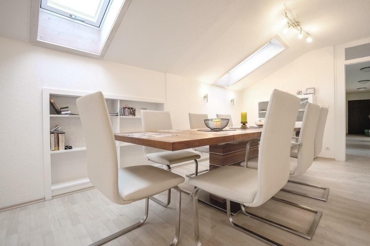 Lovely City Center Apartment ガルミッシュ・パルテンキルヒェン エクステリア 写真